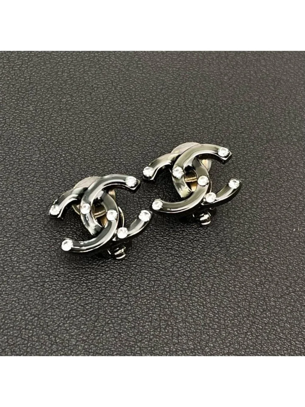 Chanel CC Logo Earrings 03A Rhinestone Icon
